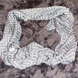 Infinity scarf